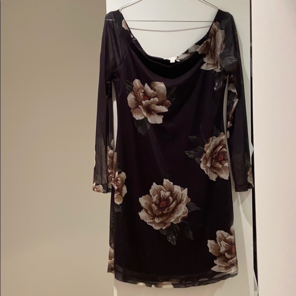 FLORAL BLACK MINI DRESS